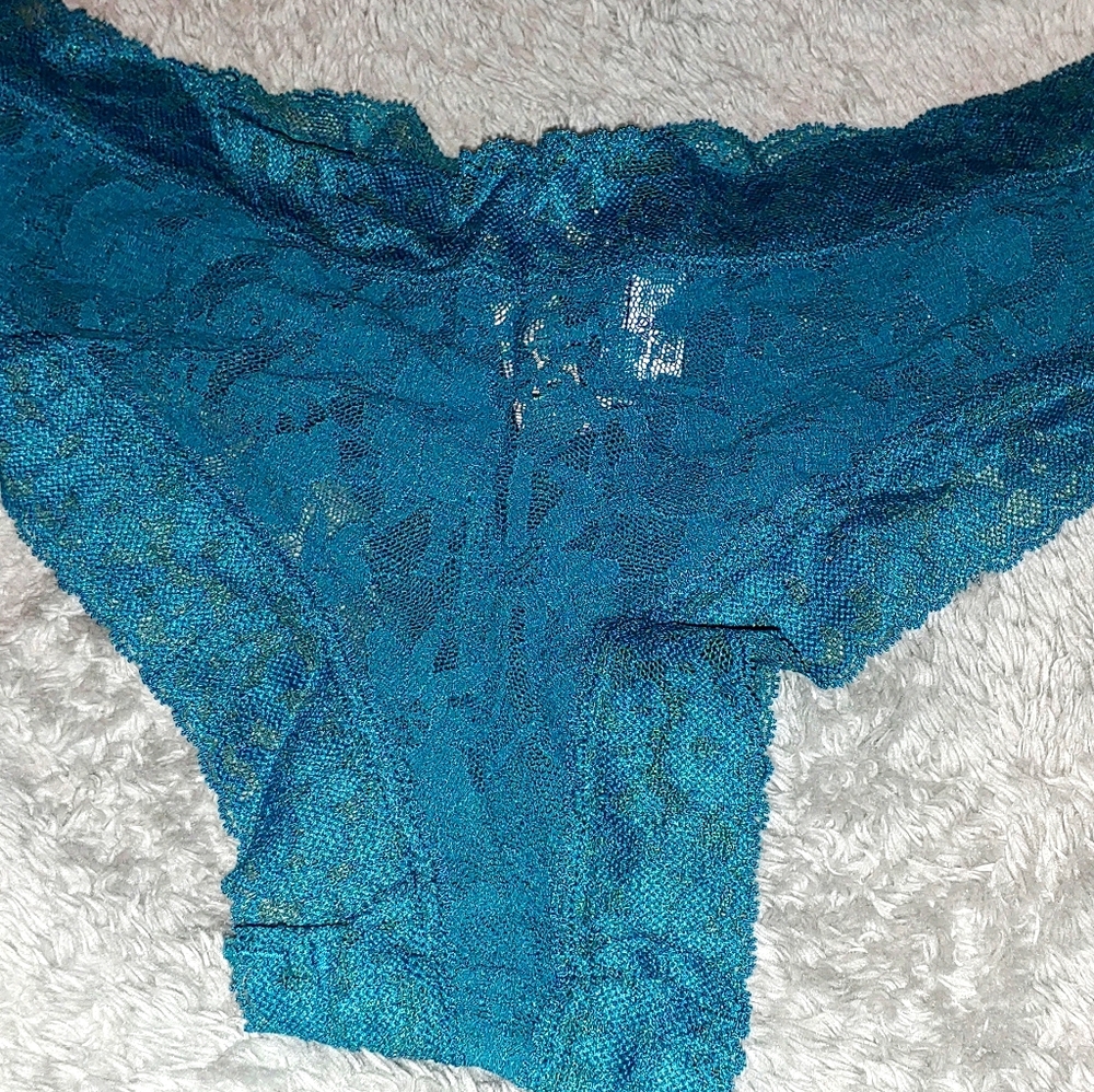 Victoria's Secret Lace Panty NWT
